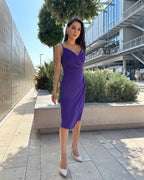 Rochie mov elegantă cu bretele, ajustabilă, pentru evenimente speciale.