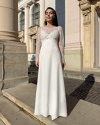Elegant wedding dress with lace sleeves